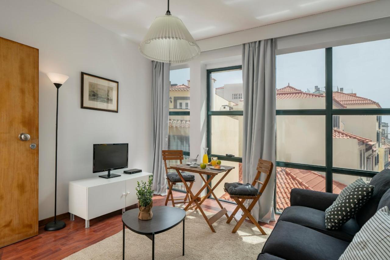 Pelourinho Apartments By An Island Apart フンシャル エクステリア 写真